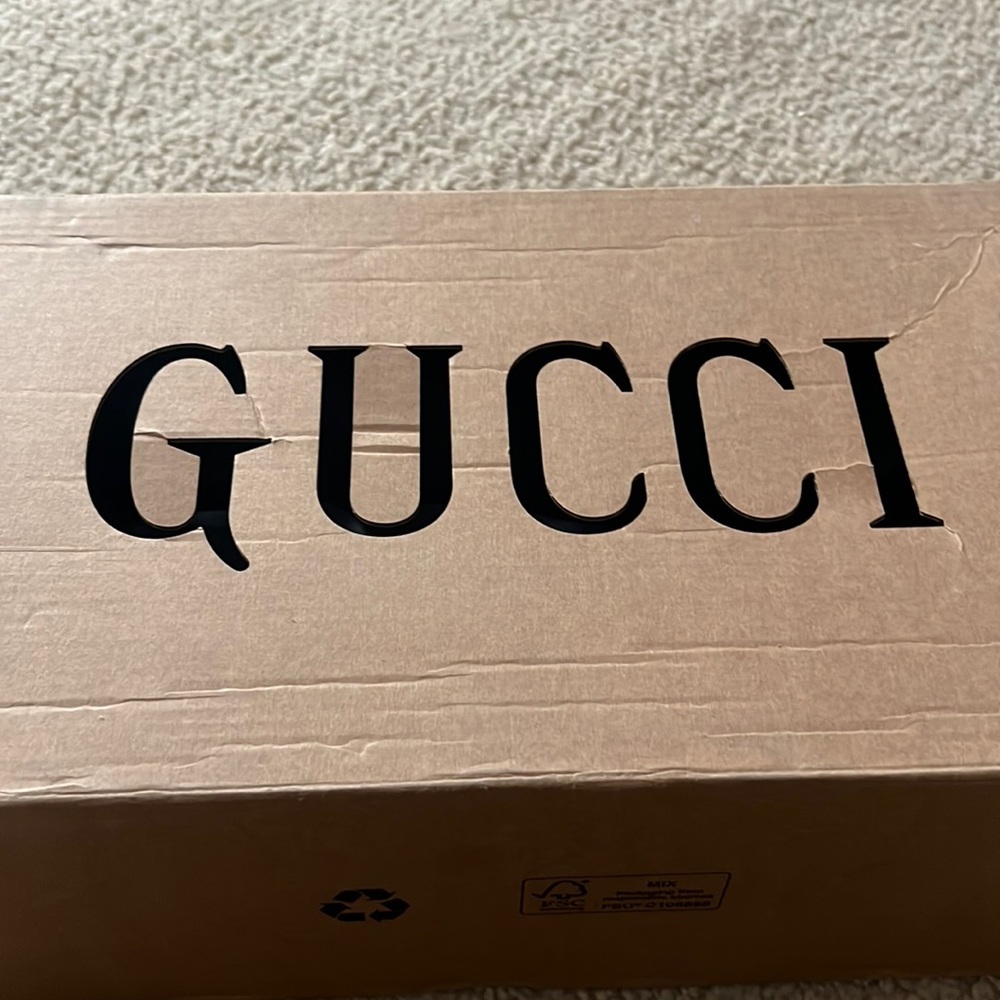 Men Gucci shoes, size 11